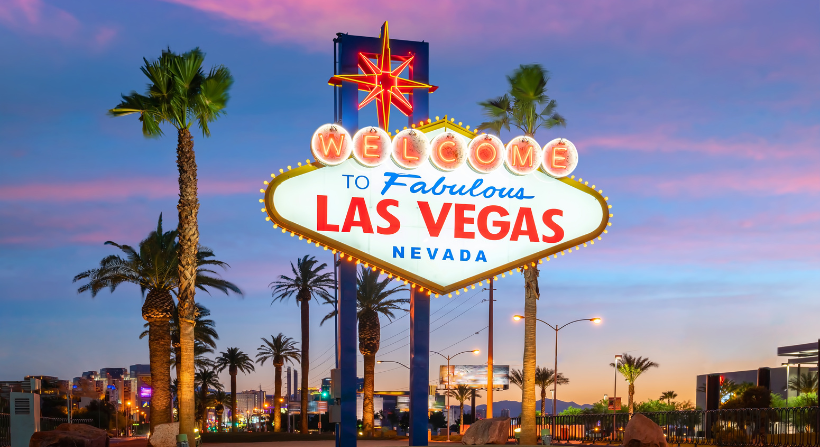 How to Book Cheap Flights to Vegas with Travorio
