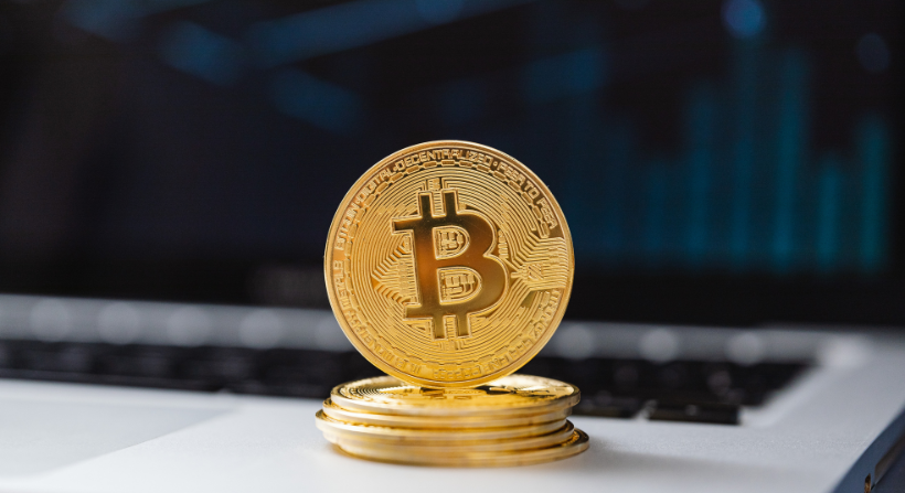 How to Pay with Bitcoin for Travel Bookings on Travorio?