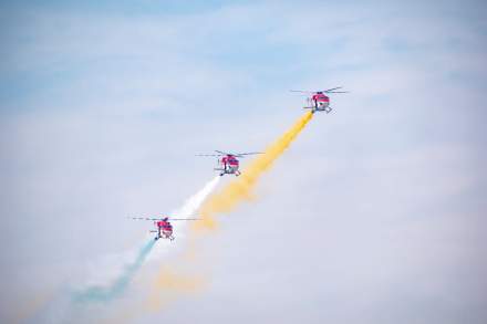 Stunning aerial display by Indian Air Force helicopters in New Delhi sky.