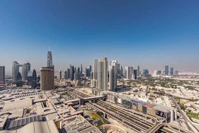 New York to Dubai Flight Guide: Time, Airlines, Best Months & Prices